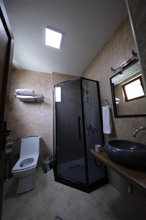 Hotel Fjorr Prizren Esterno foto