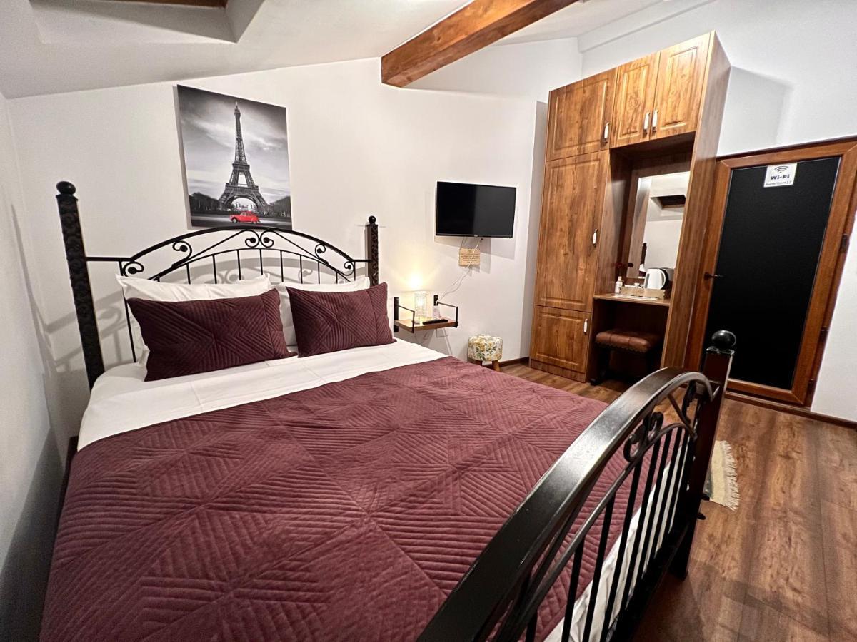 Hotel Fjorr Prizren Esterno foto